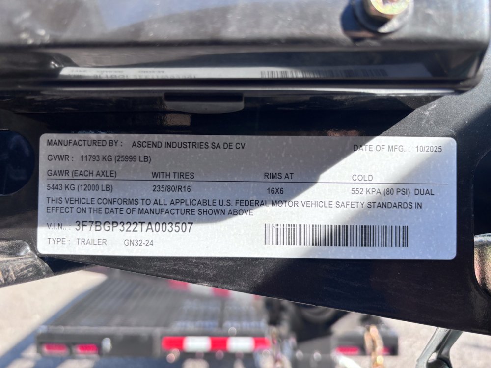 32' Stryker Gooseneck (2) 12K Axles Mega Ramps Dual Wheels 003507