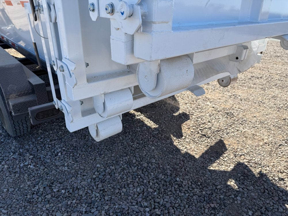Horizon 16' RDZ GN Roll off Bundle (2) 8k Axles + 3 Bins w/ 4' Walls 13902