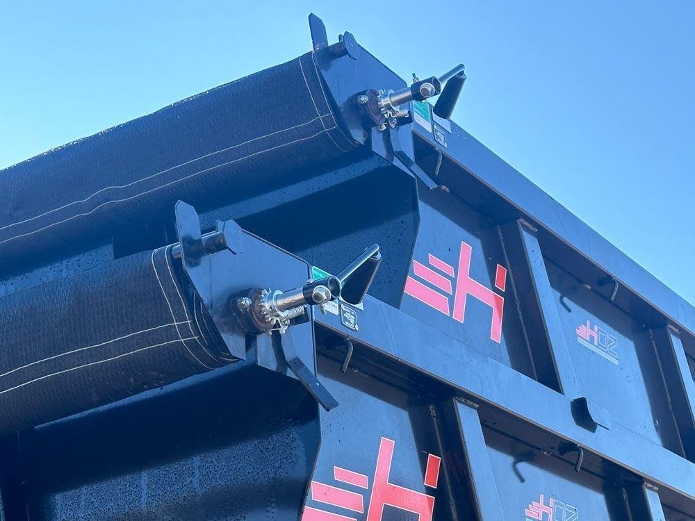 Horizon 20' HRD GN Roll off Bundle (2) 10k Axles + 2 Bins w/ 4' Walls 11914