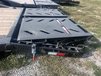 26' Iron Bull ETG Gooseneck Equipment Trailer Mega Ramps Drive Over Fenders - (2) 7,000 lb Axles 914310