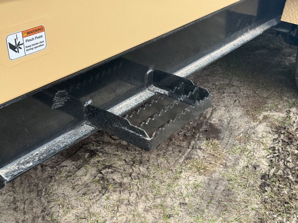 14' HZ7 GN Dump 36" Sides - 8K Axles - 620 Scissor - 14 ply Tires - 2 Speed Jack 7164 - Stryker Dealership Group