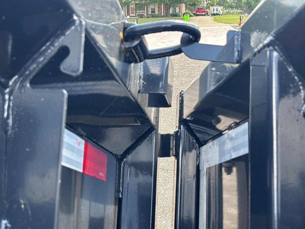 16' Dump Trailer BP 40" Side Walls - Telescopic lift - 8k Axles - Hydraulic Jack - DT3 Professional/Dump Trailers - Stryker Dealership Group