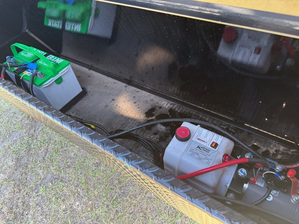 16' HZ7 GN Dump 36" Sides - 7K Axles - 620 Scissor Lift - 14 Ply Tires, 2 Speed Jackk - DT3 Professional/Dump Trailers - Stryker Dealership Group