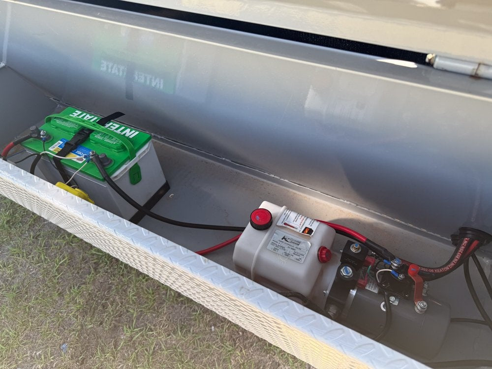 16' HZ7 GN Dump 36" Sides - 7K Axles - 620 Scissor Lift - 14 Ply Tires, 2 Speed Jackk - Dump Trailers - Stryker Dealership Group