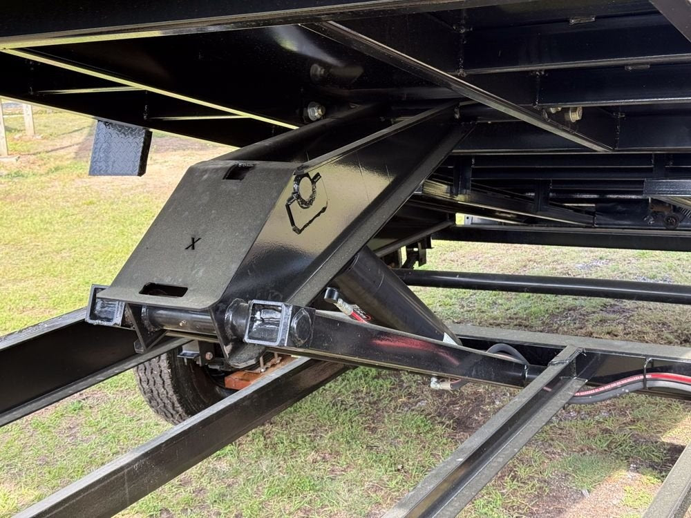 16' LZ7 Dump Trailer 36" Walls - Scissor Lift - 14K GWVR - 14ply Tires - 3 Way Door - Ramps - Dump Trailers - Stryker Dealership Group