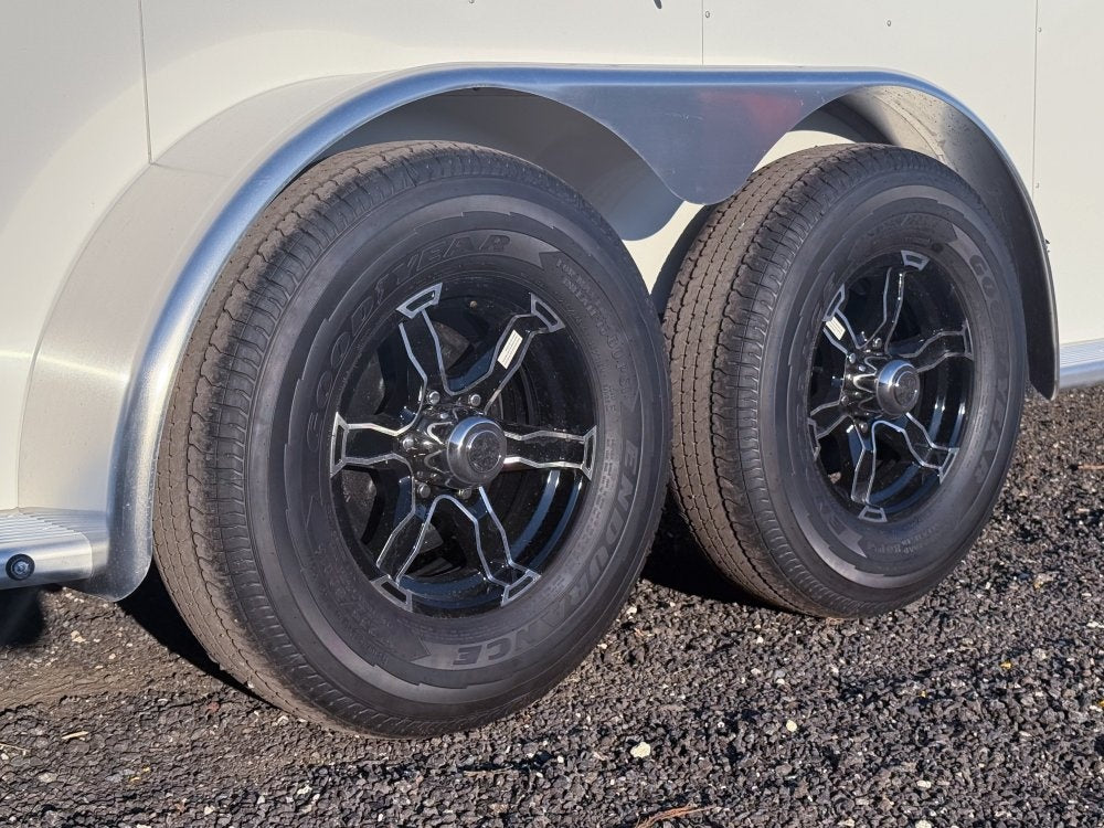 19' Sundowner Super Tack 3 Horse w/ Large Tack Room and Water Tank - White (2) 5,200lb Axles - 3 Horse/Horse Trailers - Stryker Dealership Group