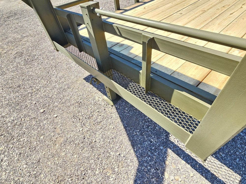 20' Gooseneck Pipe Top Rail Utility Trailer - Diamond Plate Fenders - Pipe Top Rail - Stryker Dealership Group