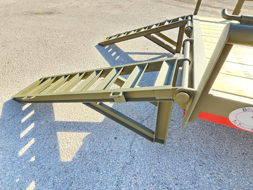 20' Gooseneck Pipe Top Rail Utility Trailer - Diamond Plate Fenders - Pipe Top Rail - Stryker Dealership Group