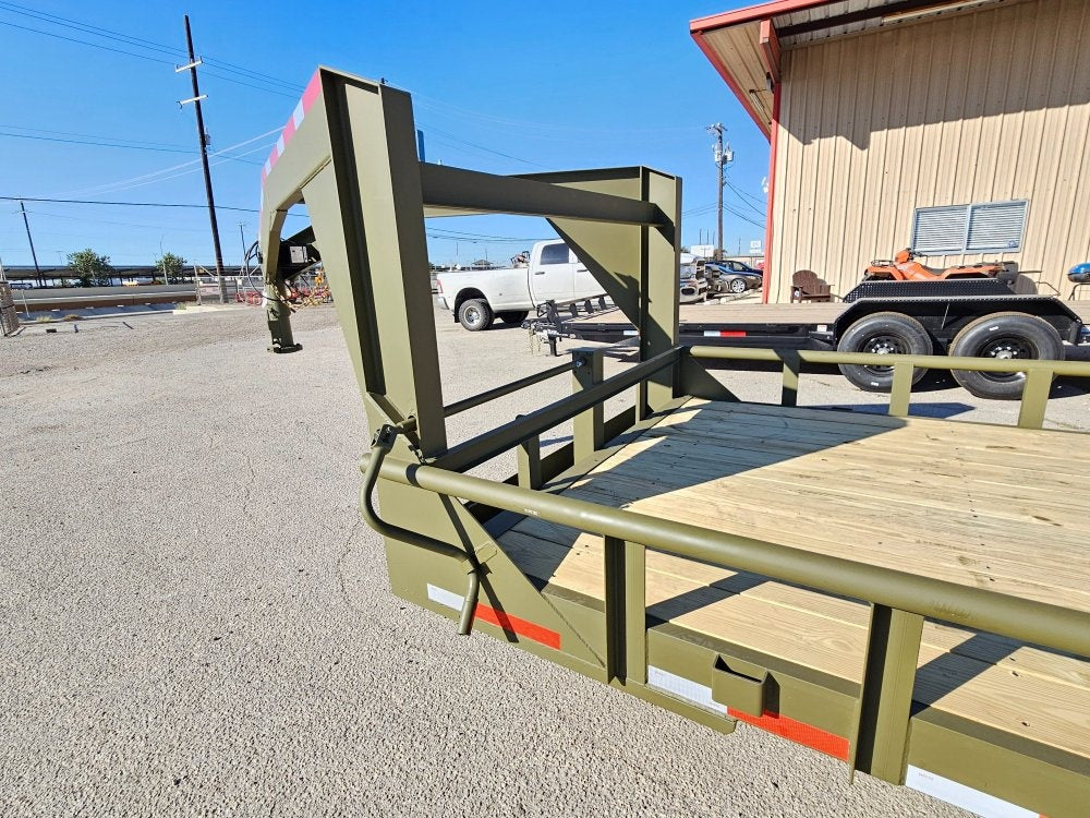 20' Gooseneck Pipe Top Rail Utility Trailer - Diamond Plate Fenders - Pipe Top Rail - Stryker Dealership Group