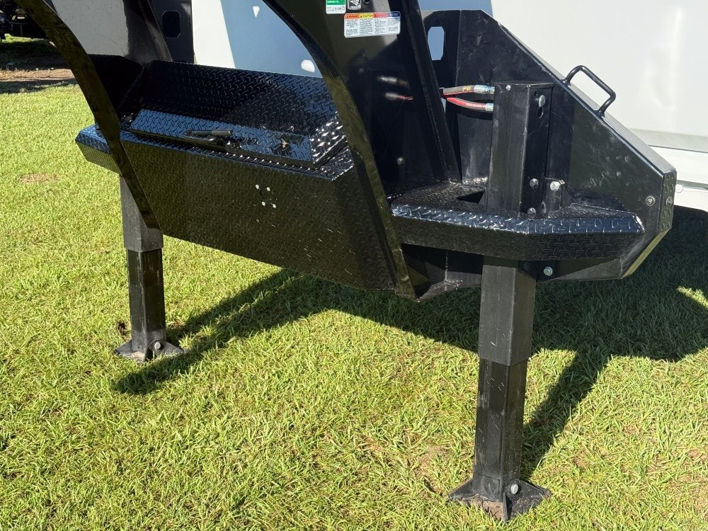 20' HZH GN Dump Trailer w/ 4' Walls (2) 10k Axles, 3-Way Door, Hydraulic Jacks - Gooseneck Dump/Dump Trailers - Stryker Dealership Group