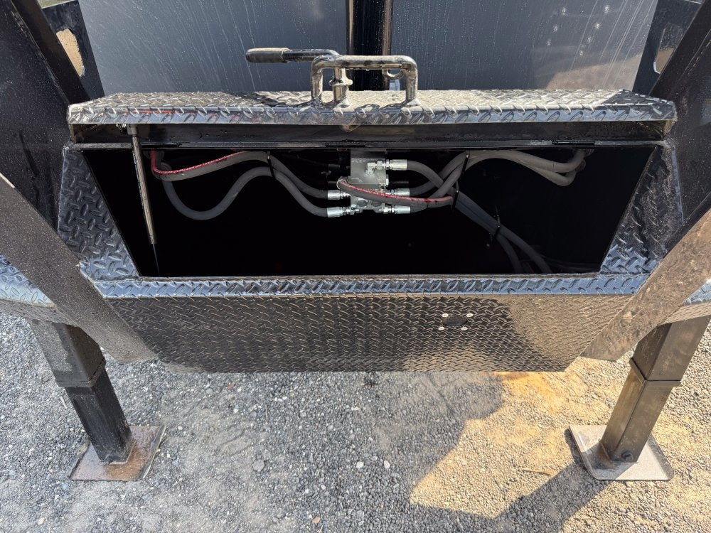 20' HZH GN Dump Trailer w/ 4' Walls (2) 10k Axles, 3-Way Door, Hydraulic Jacks - Gooseneck Dump/Dump Trailers - Stryker Dealership Group