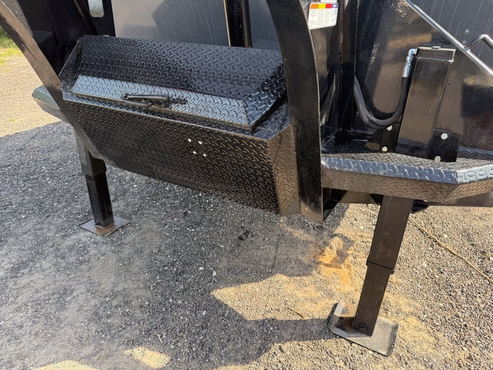 20' HZH GN Dump Trailer w/ 4' Walls (2) 10k Axles, 3-Way Door, Hydraulic Jacks - Gooseneck Dump/Dump Trailers - Stryker Dealership Group