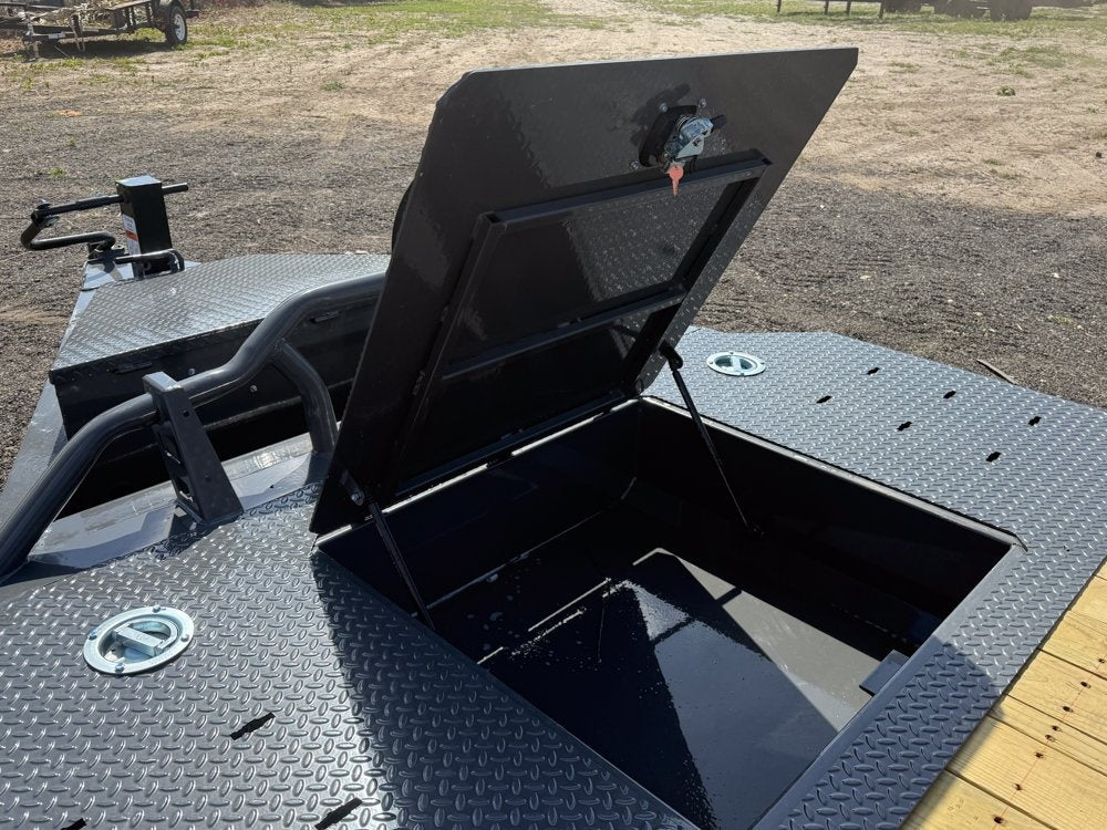 22' HET Tilt Equipment Trailer Bumper Pull 102" Wide (2) 10K Axles - Equipment Tilt - Stryker Dealership Group