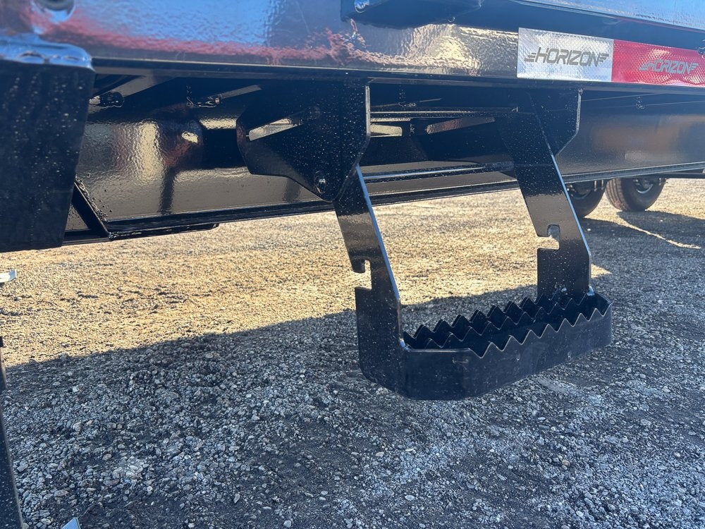 22' Horizon FTZ Gooseneck Hotshot Non-CDL Deckover Trailer Mega Ramps - (2) 7k Axles - Super Single Deckover/DO 7K MR - Stryker Dealership Group