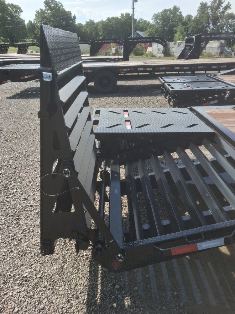 24' Iron Bull ETG Gooseneck Equipment Trailer Mega Ramps Drive Over Fenders - (2) 7,000 lb Axles 914832 - Stryker Dealership Group