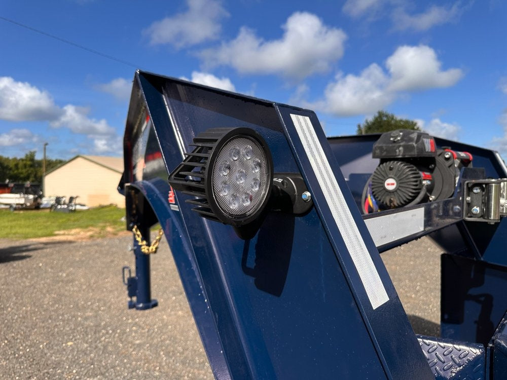 26' Navy Blue HET Tilt Equipment Trailer Gooseneck 102" Wide (2) 10K Axles - Hydraulic Jacks - Equipment Tilt - Stryker Dealership Group