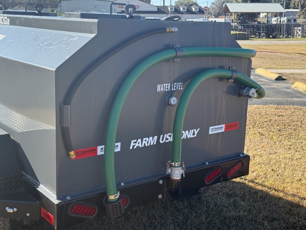 1000 Gallon Water Tank Trailer with Pump and Hose 004961