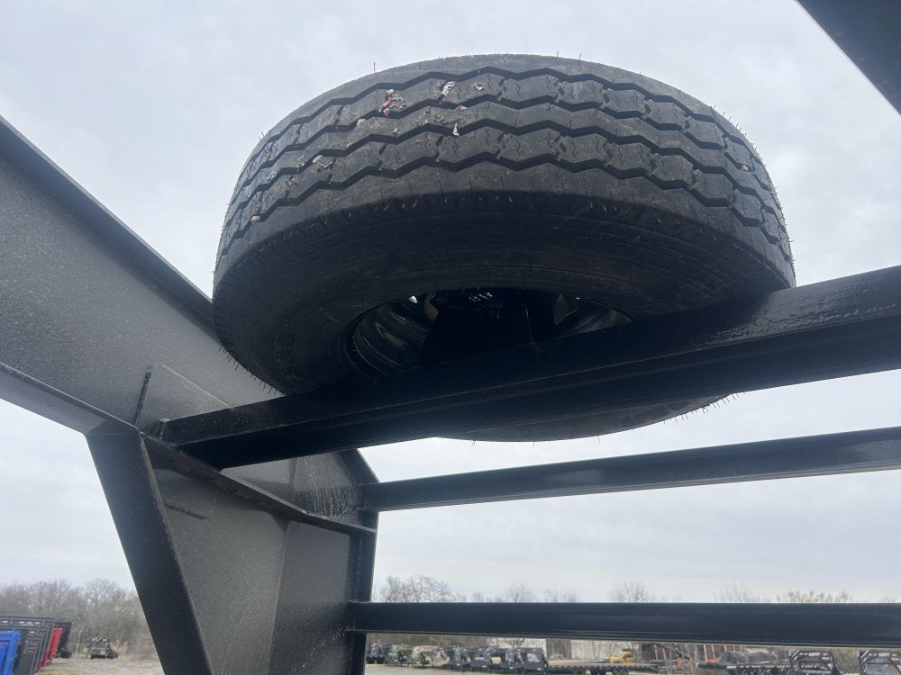 32' Stryker Gooseneck (2) 7K Axles Straight Deck 003901 - Stryker Dealership Group