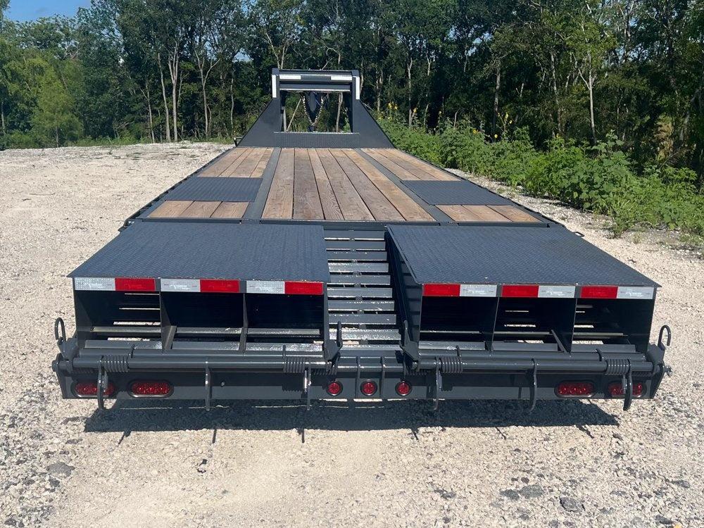 32' Gooseneck (2) 10k Dually Axles, Mega Ramps - Heavy Duty Deckover/DO 10K MR DW - Stryker Dealership Group