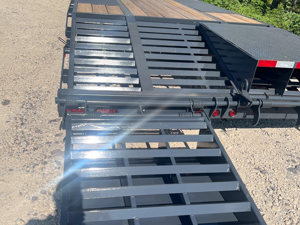 32' Gooseneck (2) 10k Dually Axles, Mega Ramps - Dual Wheel Deckover/DO 10K MR DW - Stryker Dealership Group