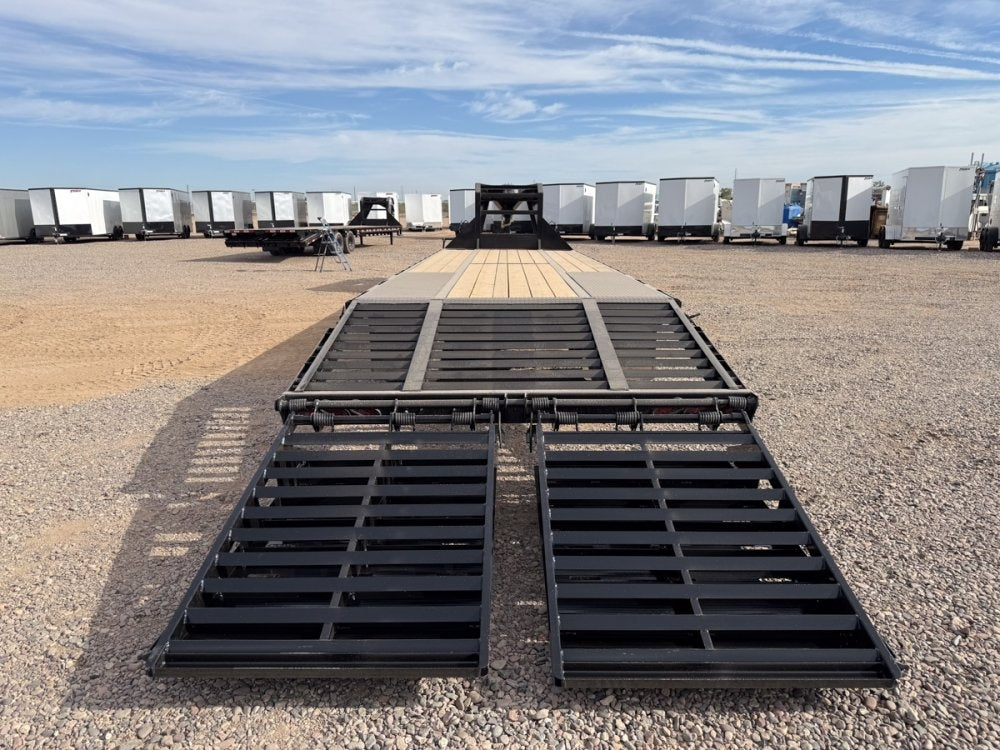 32' Stryker Gooseneck (2) 10K Axles Mega Ramps Dual Wheels - Dual Wheel Deckover - DO 10K MR DW - Stryker Dealership Group