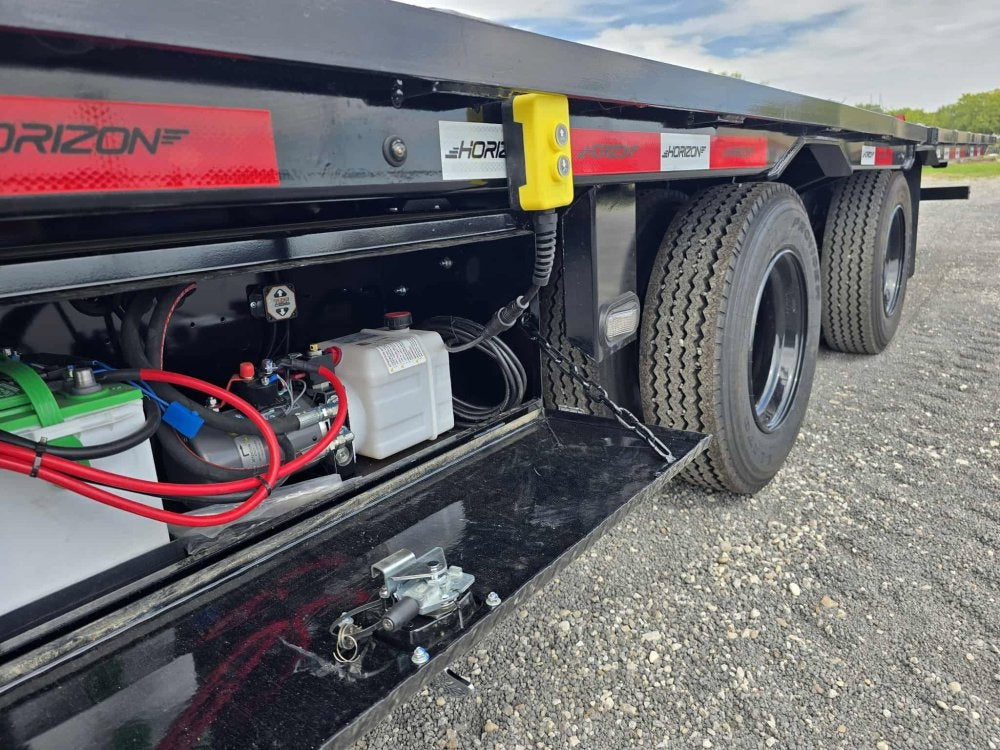 36' HYZ Gooseneck Flat deck Hydraulic Dovetail - Hydraulic Dovetail - Stryker Dealership Group