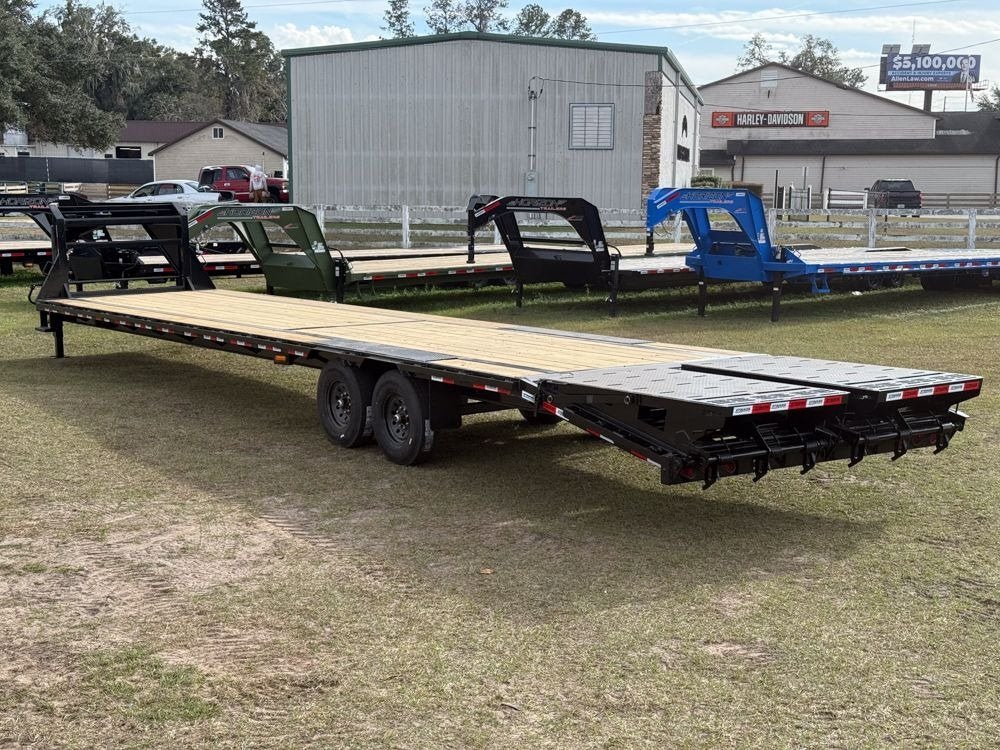 40' Stryker Gooseneck Hotshot Non-CDL Deckover Trailer Mega Ramps - (2) 8K Axles 641 - Stryker Dealership Group