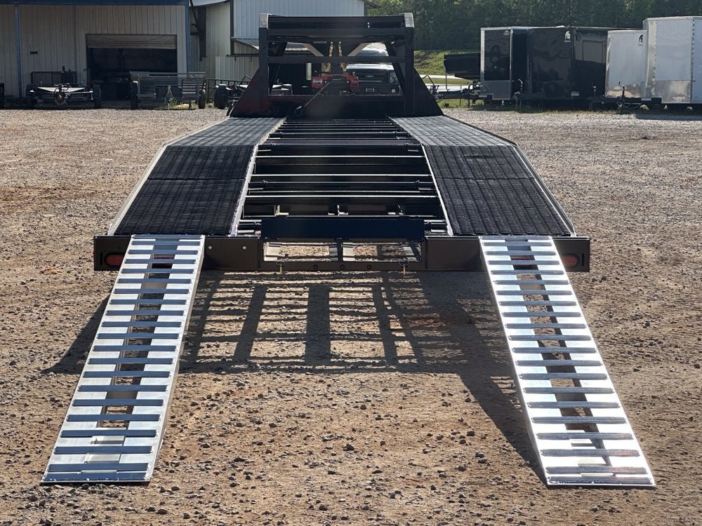40' Stryker Gooseneck Mesh Deck Multi Car Hauler - (2) 8k Axles - 12k GVWR Derated 004599 - Stryker Dealership Group