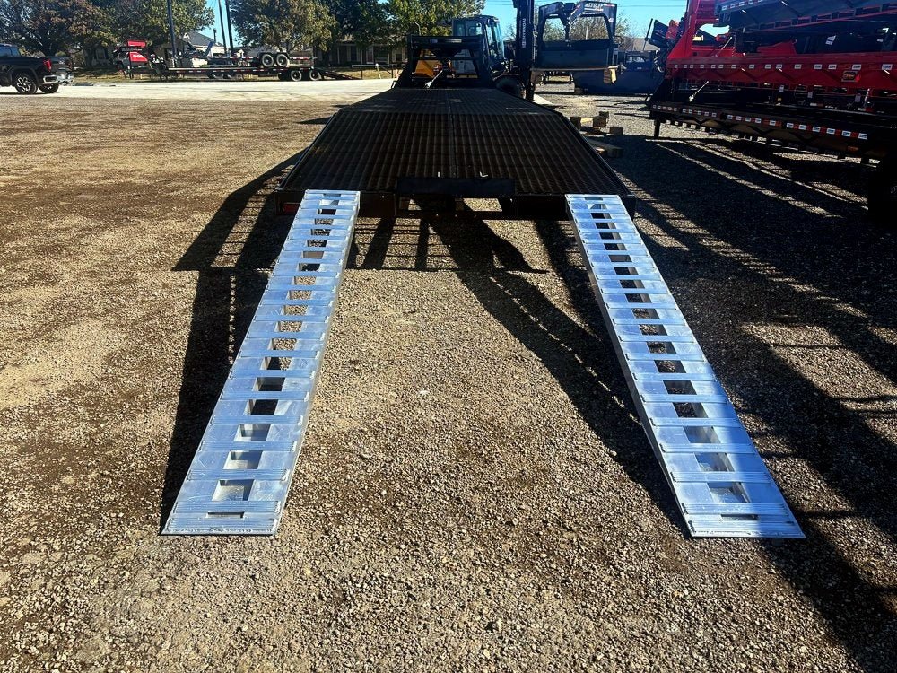 40' Stryker Gooseneck Mesh Deck Multi Car Hauler - (2) 8k Axles - 12k GVWR Derated 004671 - Stryker Dealership Group