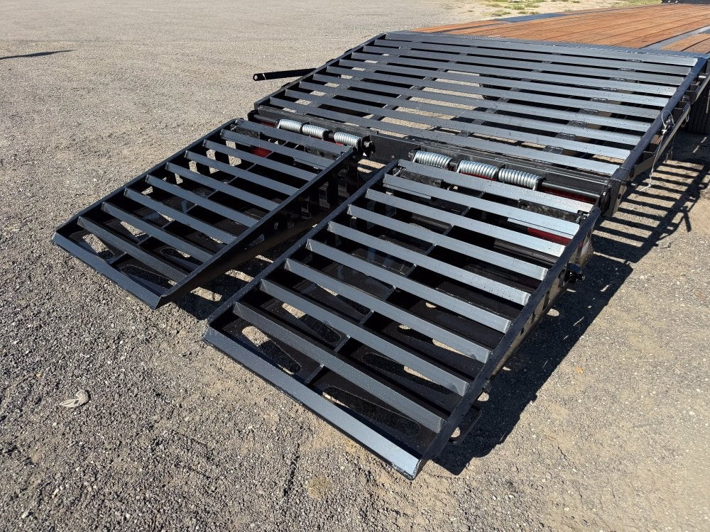 40' DKO Gooseneck Deckover 35' + 5' Mega Ramps (2) 10K Axles - Hotshot Non-CDL/DO 10K MR SS - Stryker Dealership Group