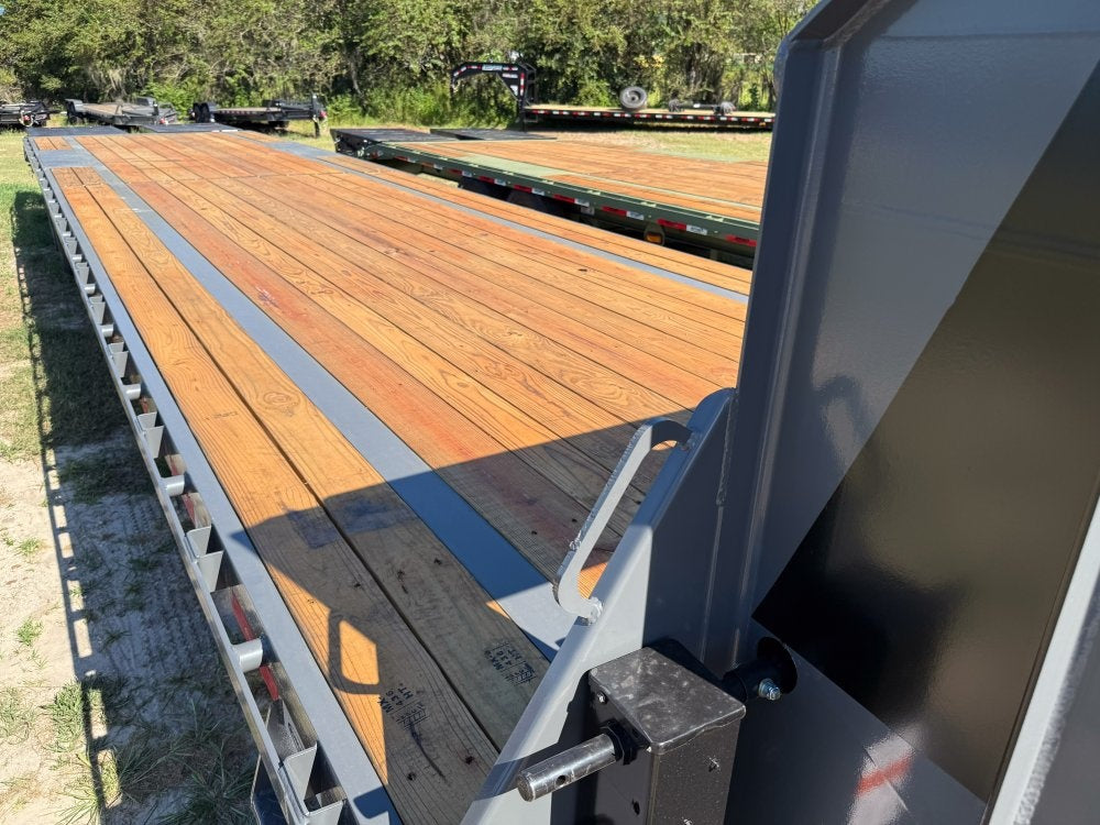 40' DKO Gooseneck Deckover 35' + 5' Mega Ramps (2) 10K Axles - Hotshot Non-CDL/DO 10K MR SS - Stryker Dealership Group