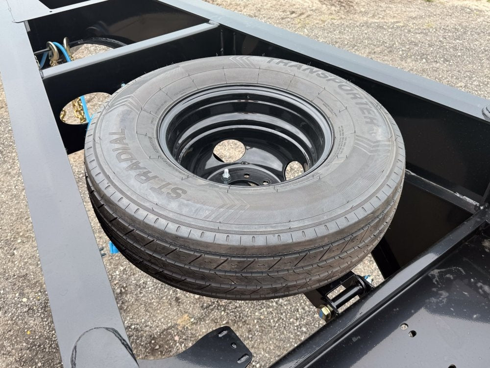 40' DKO Gooseneck Deckover 35' + 5' Mega Ramps (2) 12K Axles - Dual Wheel Deckover/DO 12K MR - Stryker Dealership Group