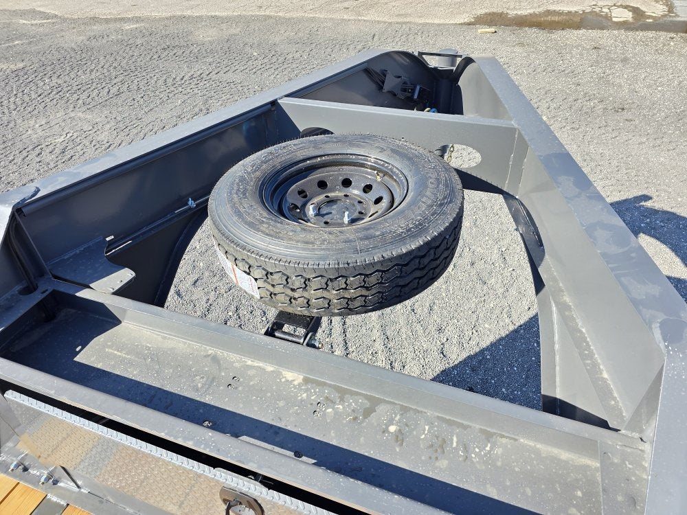 40' DKO Gooseneck Deckover 35' + 5' Mega Ramps (2) 8K Axles - Hotshot Non-CDL/DO 8K MR - Stryker Dealership Group