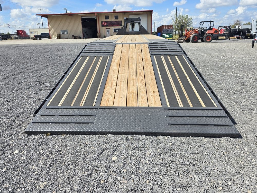 40' FMAX GN Deckover Trailer - (2) 16k Axles - Hydraulic Dove - Dual Wheel Deckover/DO 16K MR - Stryker Dealership Group