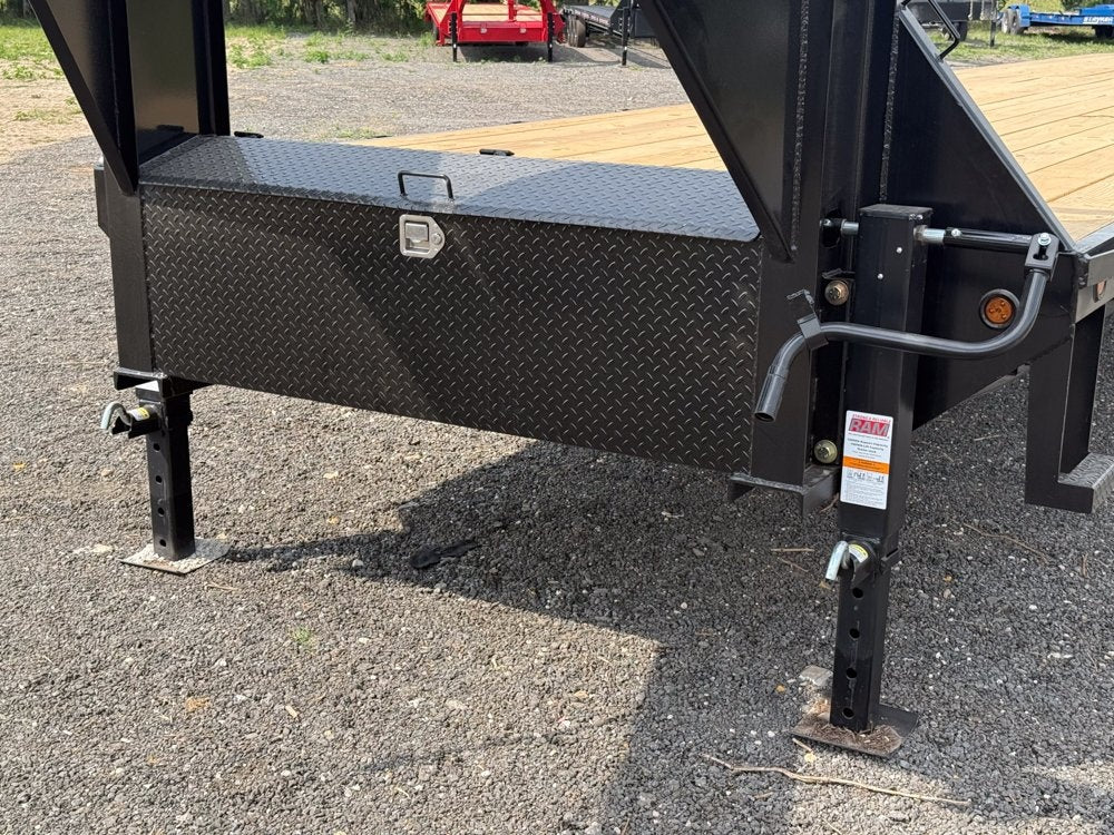 40' HD Gooseneck (2) 8k Axles Mega 16k GVWR 14ply Tires - 14# IB - Hotshot Non-CDL/DO 8K MR - Stryker Dealership Group