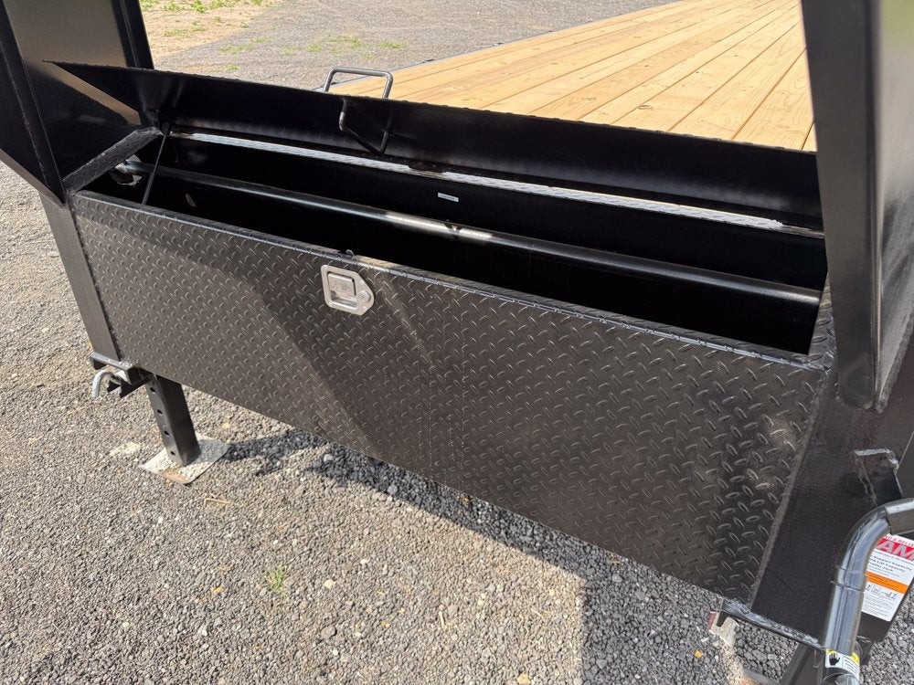 40' HD Gooseneck (2) 8k Axles Mega 16k GVWR 14ply Tires - 14# IB - Hotshot Non-CDL/DO 8K MR - Stryker Dealership Group