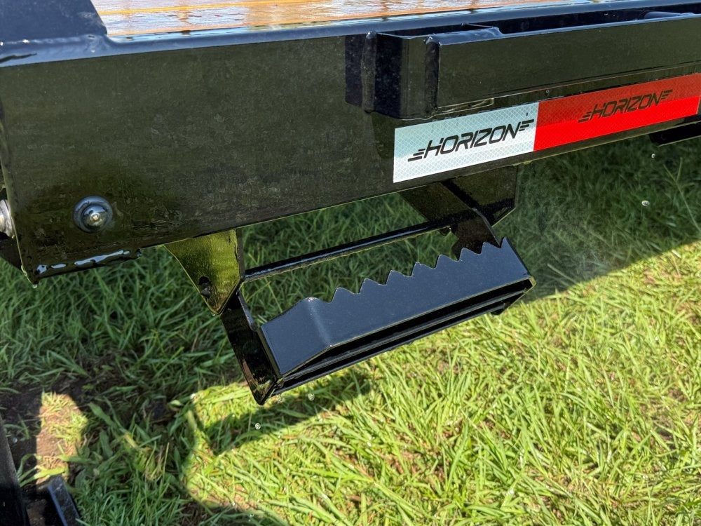 40' Horizon FHZ Gooseneck Dual Wheel Deckover Trailer Mega Ramps - (2) 12K Axles - Dual Wheel Deckover/DO 12K MR - Stryker Dealership Group