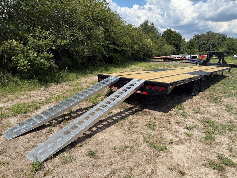 40' Hotshot Elite Gooseneck SD 10k Axles - Derated 12k GVWR - 18ply Tires & Spare & 10' Aluminum Ram - Hotshot Non-CDL/DO 10K SD SS - Stryker Dealership Group