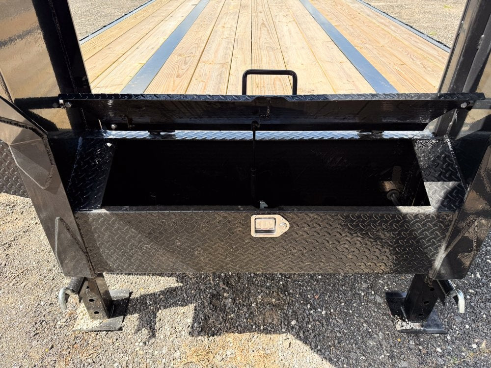 40' Hotshot Elite Gooseneck SD 10k Axles - Derated 12k GVWR - 18ply Tires & Spare & 10' Aluminum Ram - Hotshot Non-CDL/DO 10K SD SS - Stryker Dealership Group