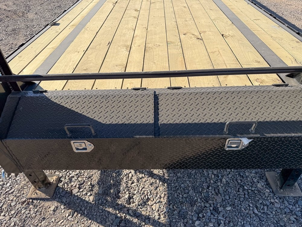 40' Stryker ELITE Gooseneck (2) 8k Axles 14ply tires Straight Deck - Hotshot Non-CDL/DO 8K SD - Stryker Dealership Group