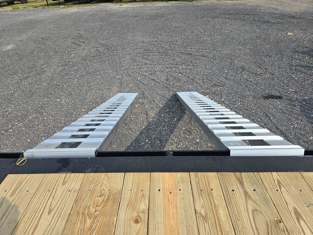 40' Stryker Gooseneck (2) 7K Axles Straigt Deck 14 ply Tires - Hotshot Non-CDL/DO 7K SD - Stryker Dealership Group