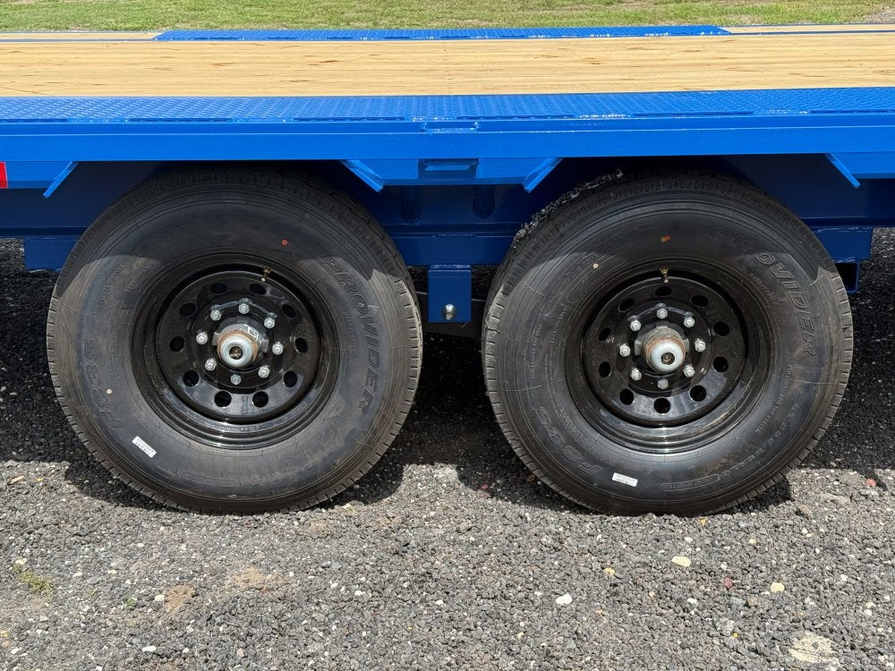 40' Stryker Gooseneck (2) 8K Axles Mega Ramps 14 ply Tires - Hotshot Non-CDL/DO 8K MR - Stryker Dealership Group