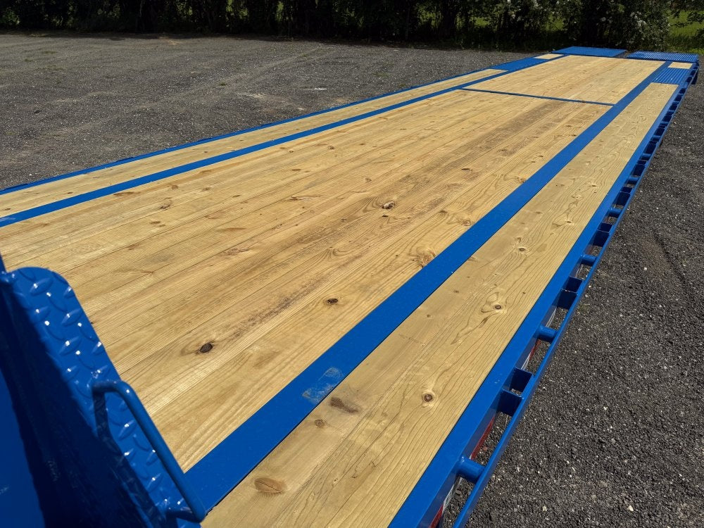 40' Stryker Gooseneck (2) 8K Axles Mega Ramps 14 ply Tires - Hotshot Non-CDL/DO 8K MR - Stryker Dealership Group