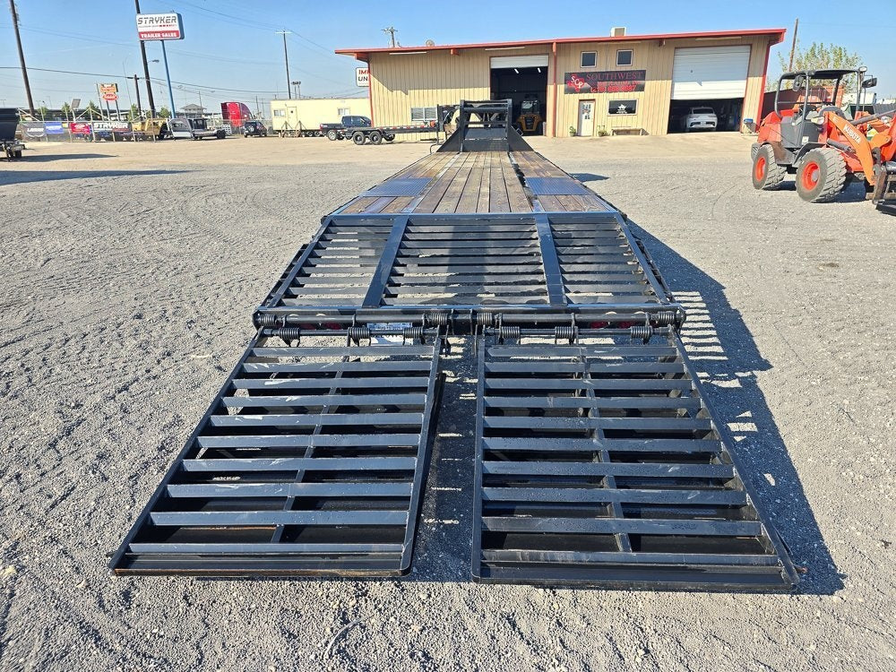 40'x102" Ascend SGN-DW DO 10K MR DW - Dual Wheel Deckover - DO 10K MR DW - Stryker Dealership Group