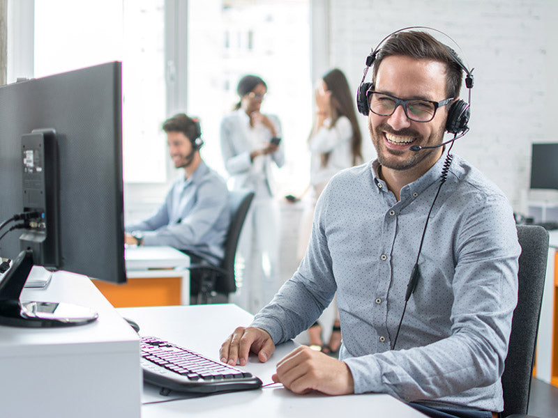 Customer-service-guy_1024x1024.jpg?v=1713467100
