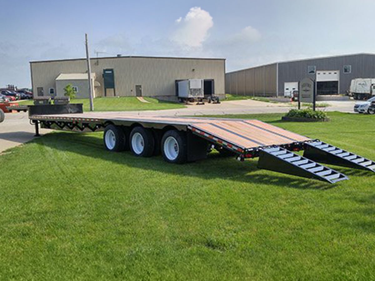 Behnke Semi-Style Ramp Trailer - Stryker Dealership Group
