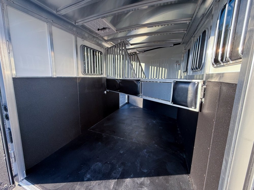 Sundowner Super Tack 3 Horse w/ Large Tack Room and Water Tank - White (2) 5,200lb Axles KC1359