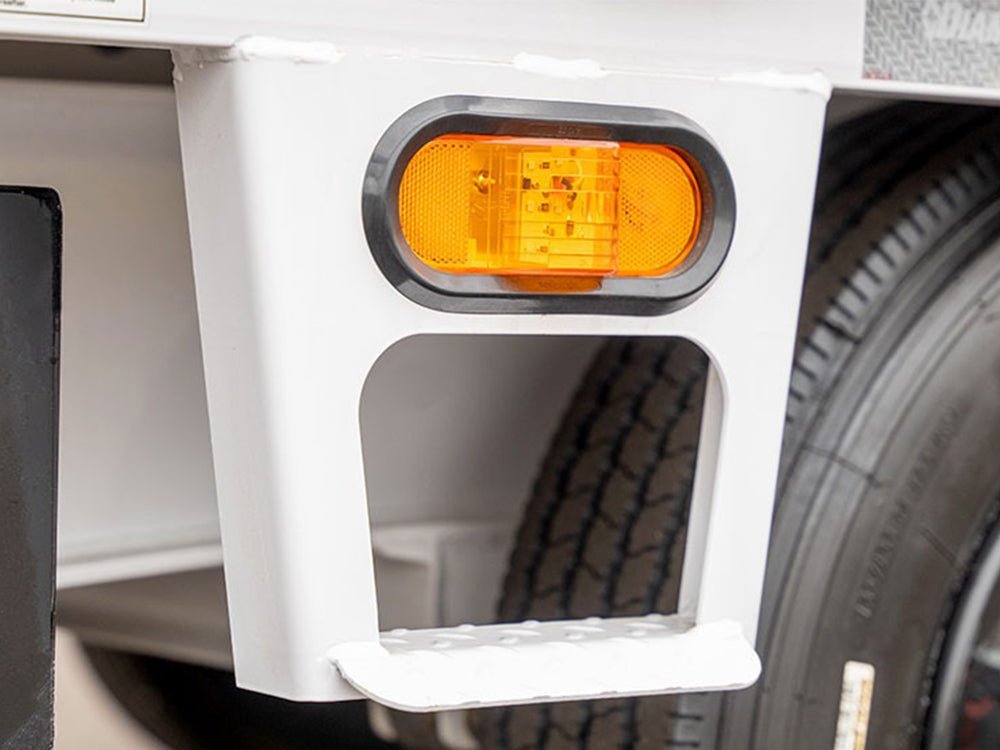 Diamond C DET Deckover Tilt Trailer - Stryker Dealership Group