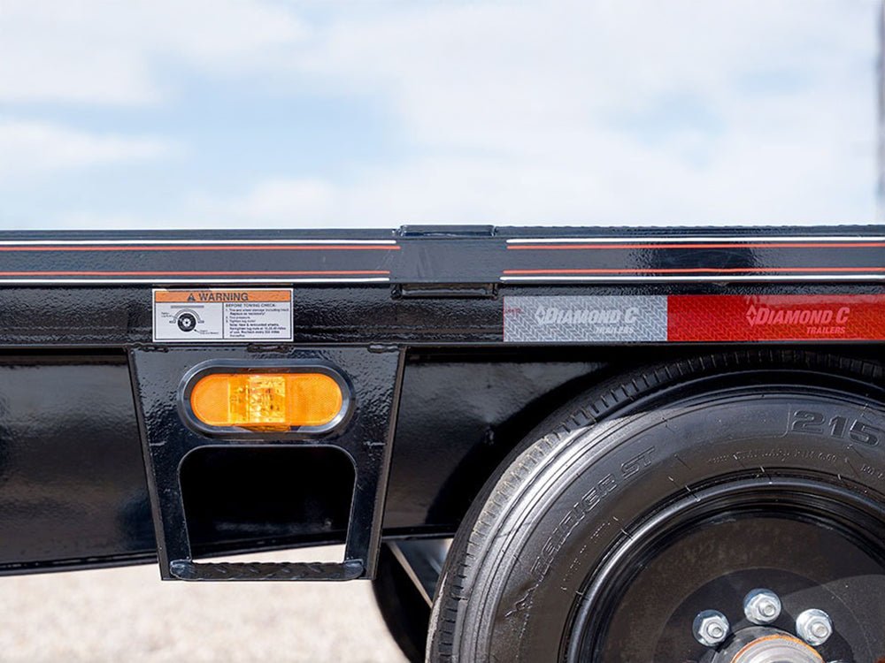 Diamond C DET Deckover Tilt Trailer - Stryker Dealership Group