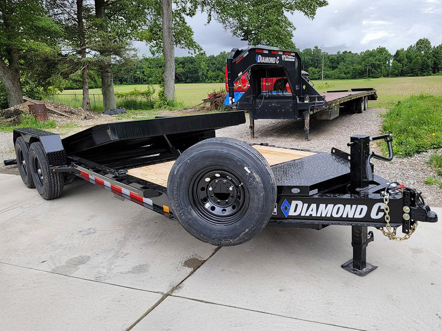 Diamond C HDT Low Pro Bumper Pull Hydraulic Tilt Equipment Trailer - Stryker Dealership Group